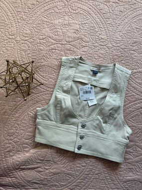 American Eagle Outfitters Cream Cropped Button-Front Tank Top